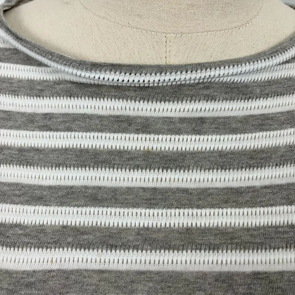 Reiss White Grey Striped Knit Tee Button Back Small - Picture 3 of 12